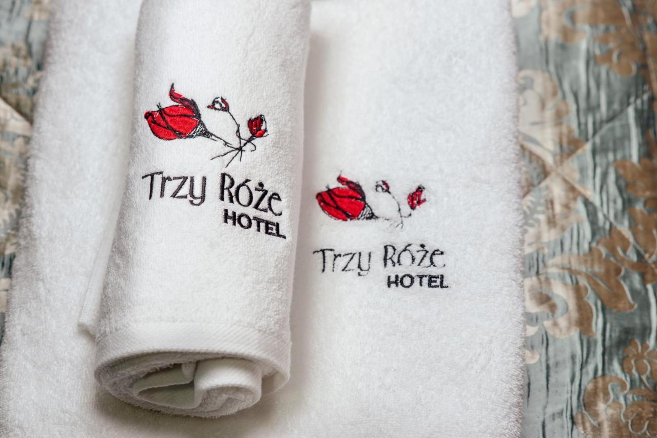 Hotel Trzy Roze Zemborzyce Dolne Εξωτερικό φωτογραφία